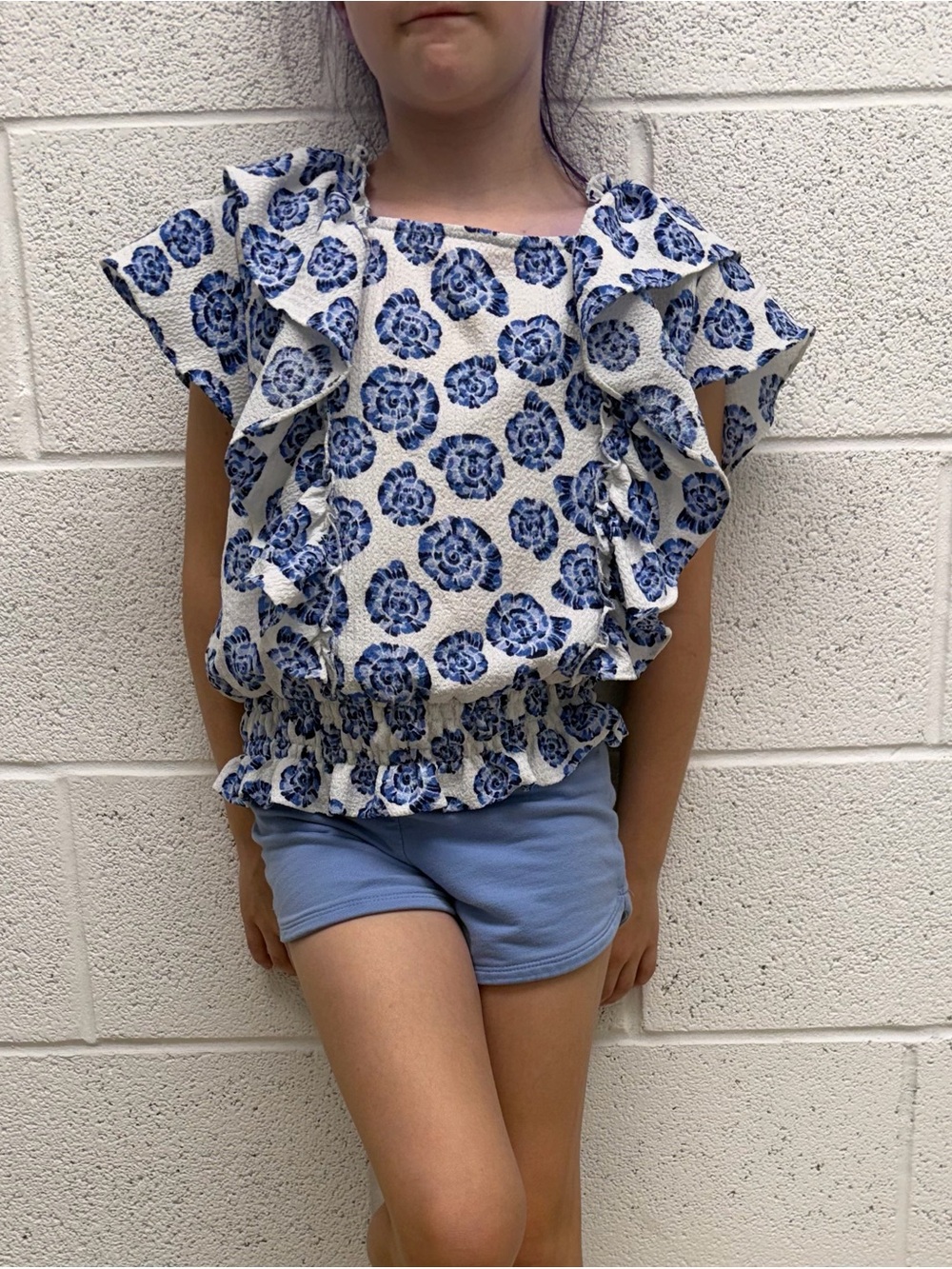 Tahari White Cropped Top with Blue Floral Print. Kids